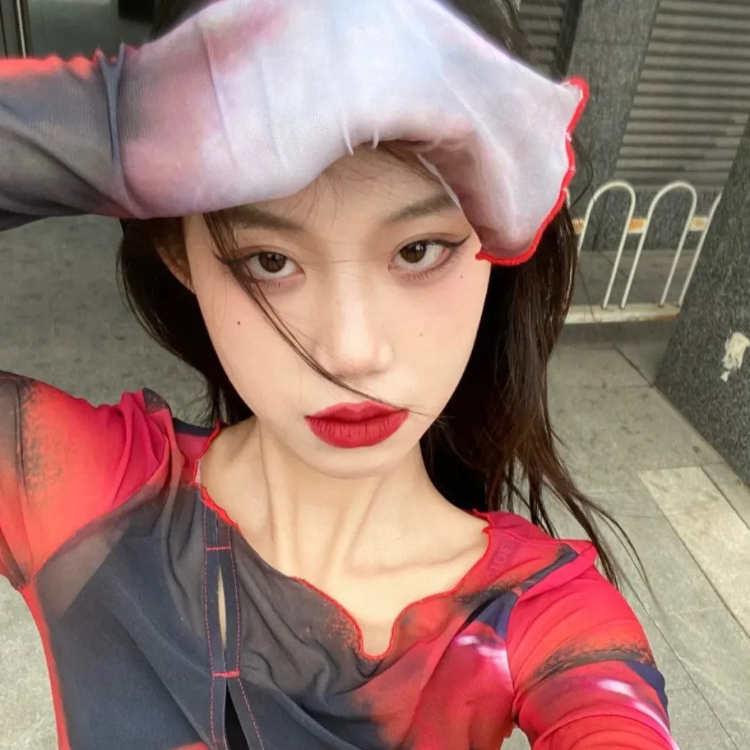 穿越洞窟世界求生